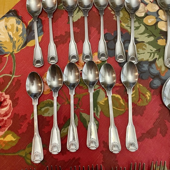 Supreme Cutlery by Towle Stainless Japan English Shell - Picture 4 of 7